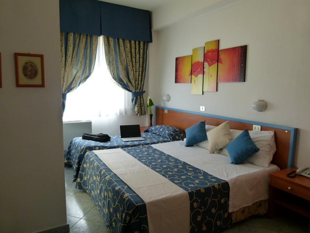 Hotel Paradise Fano Exterior photo