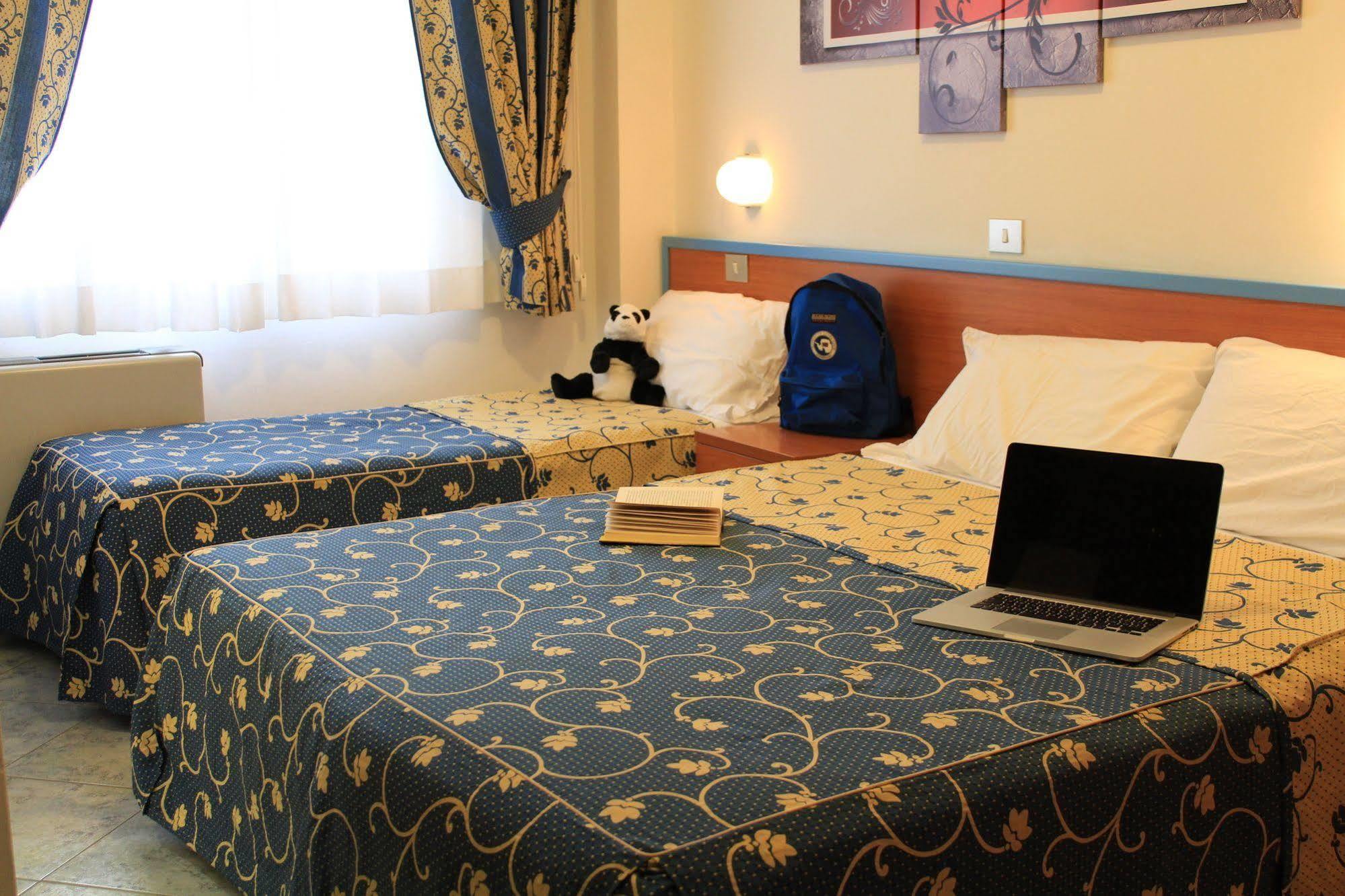 Hotel Paradise Fano Exterior photo